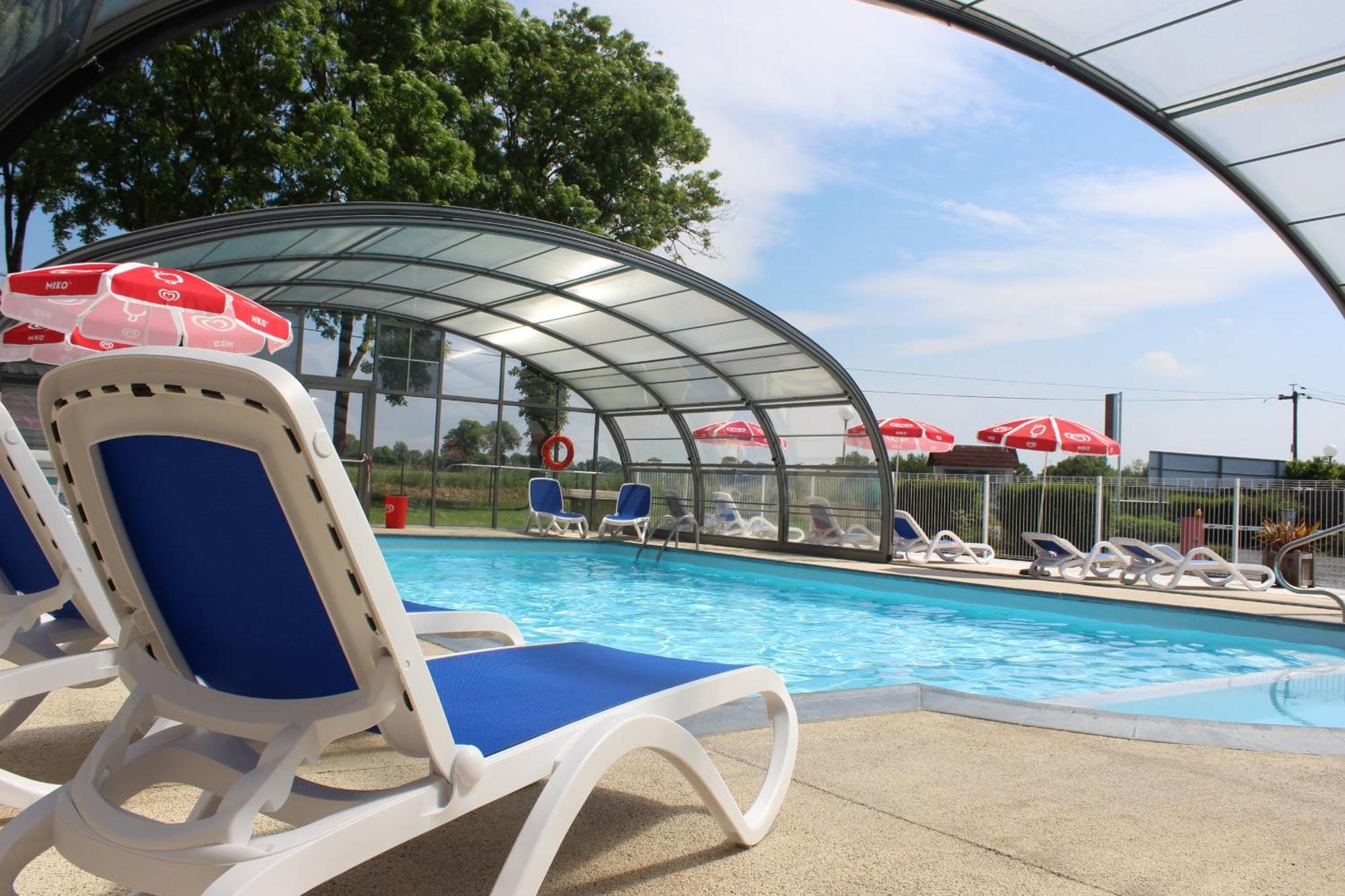 Camping Le Clos De Balleroy Εξωτερικό φωτογραφία