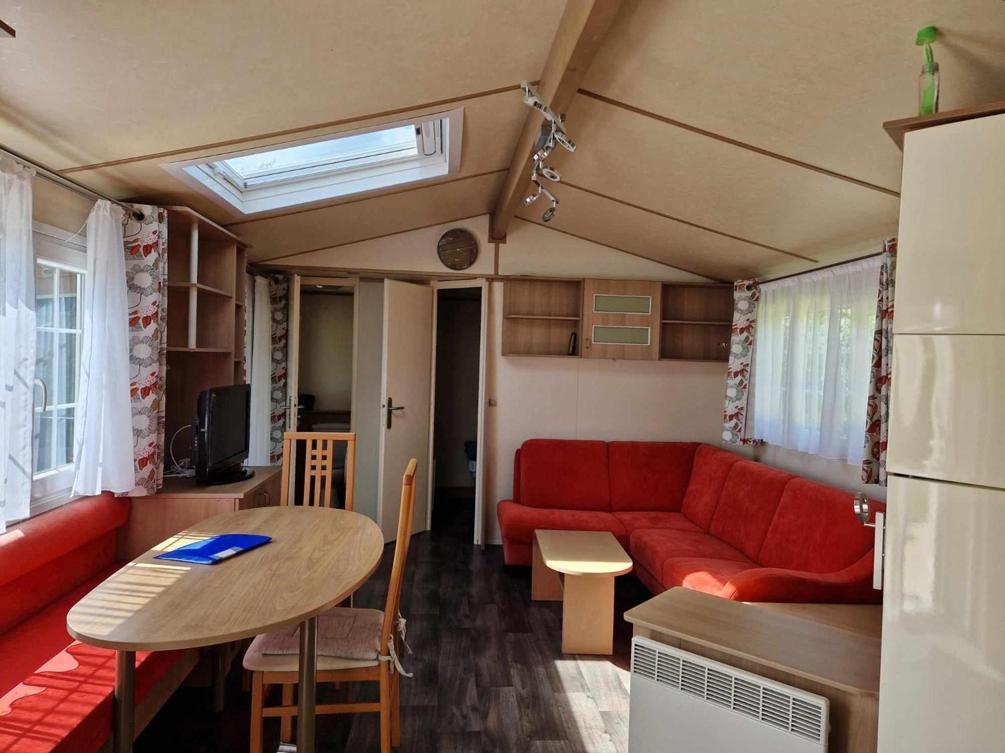 Camping Le Clos De Balleroy Εξωτερικό φωτογραφία